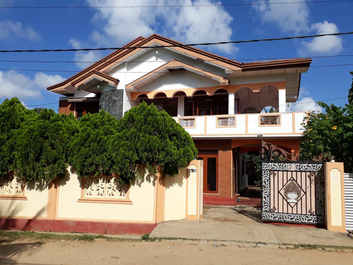 Brinthavanam Days Inn Jaffna Ngoại thất bức ảnh