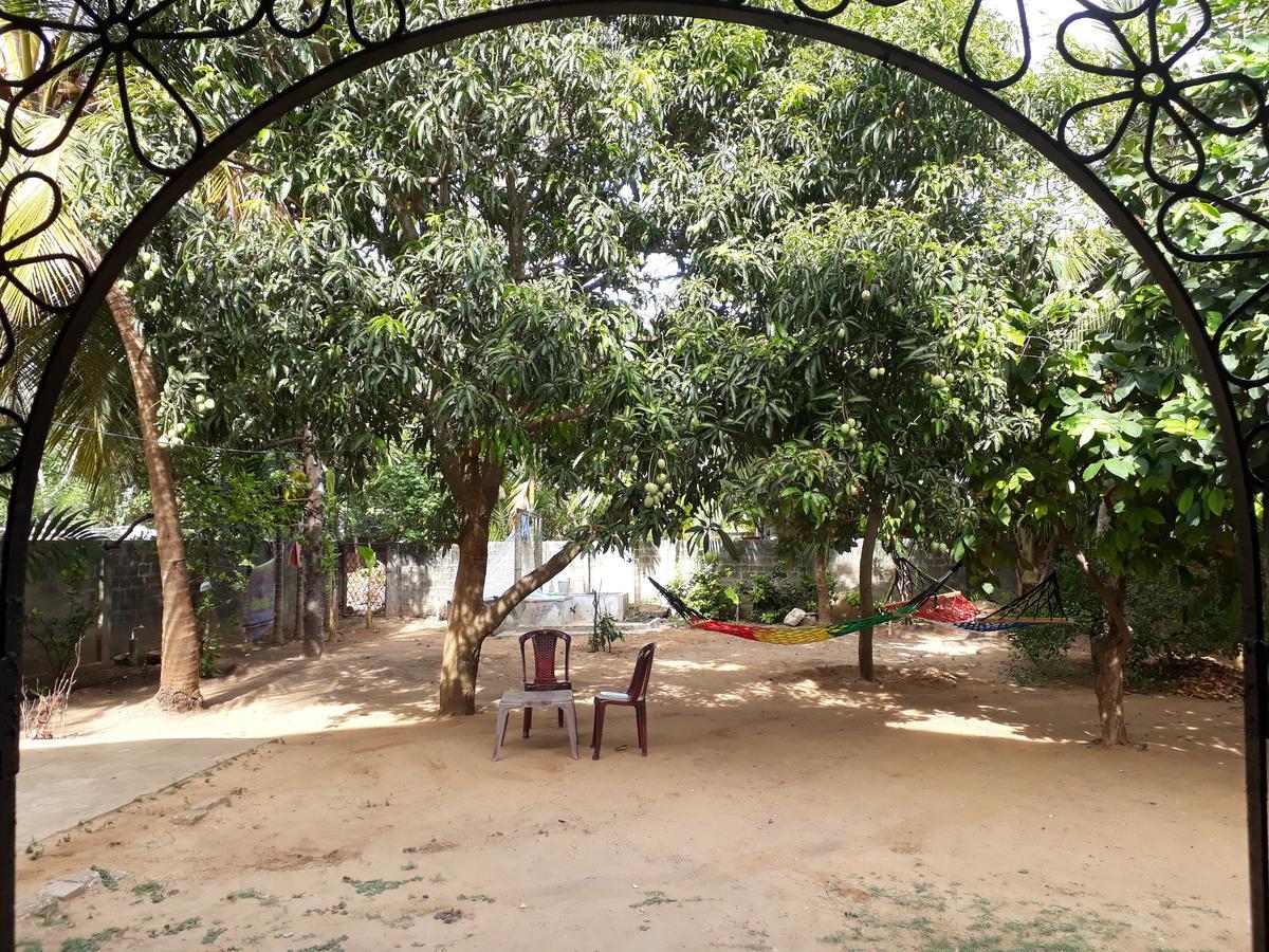 Brinthavanam Days Inn Jaffna Ngoại thất bức ảnh